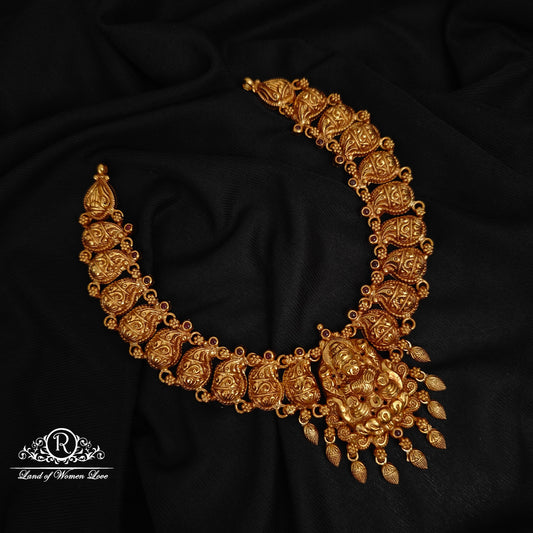 92.5-SILVER LAKSHMI DEVI WITH PEACOCK DESGIN NECKLACE-RCZ966