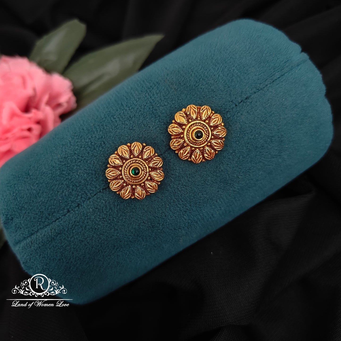 92.5-SILVER STUDS -RCZ1014