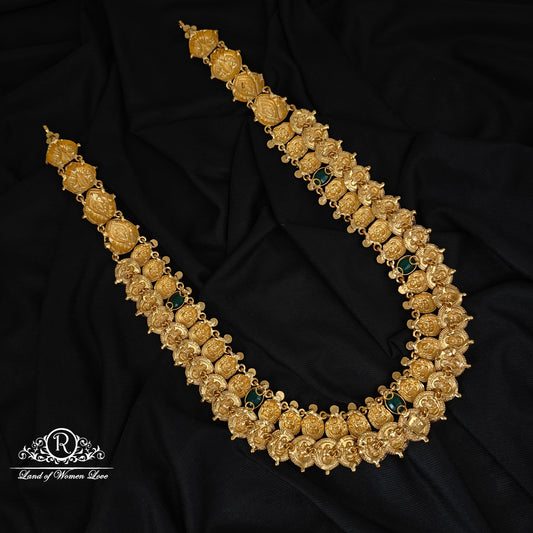 92.5-SILVER LAKSHMI DEVI WITH PEACOCK DESGIN KASUHARAM-RCZ948