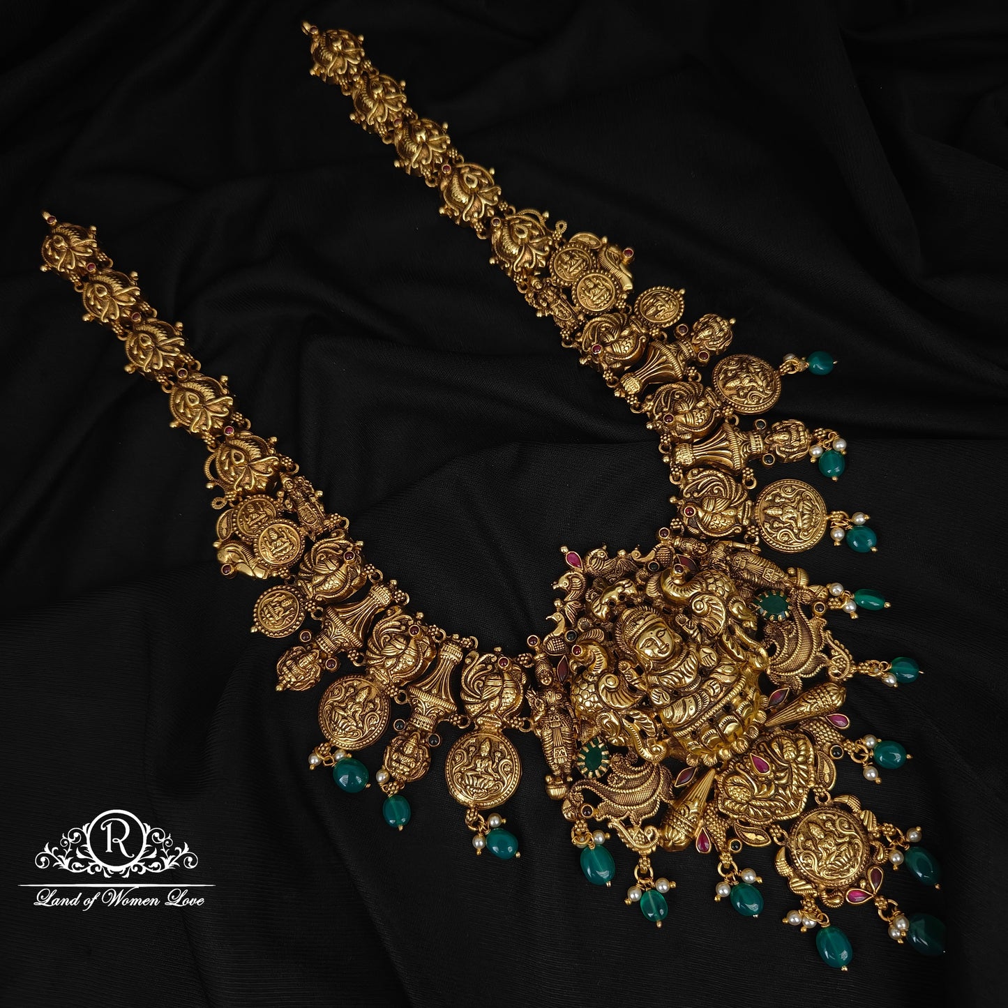 92.5 SILVER NAKSHI LAKSHMI DEVI WITH PEACOCK HARAM-RCM1366