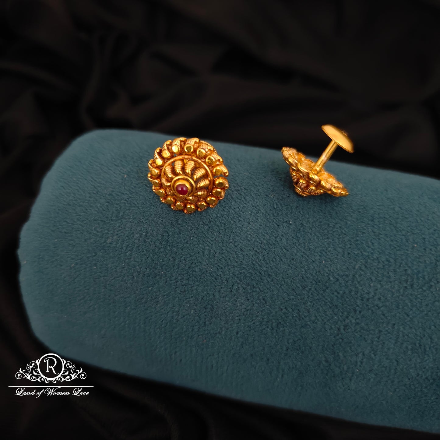 92.5-SILVER STUDS -RCZ1027