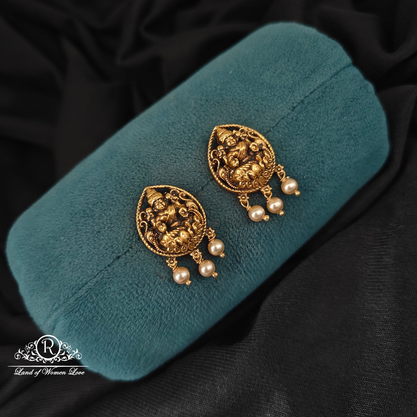 92.5-SILVER LAKSHMI DEVI STUDS-RCM1487