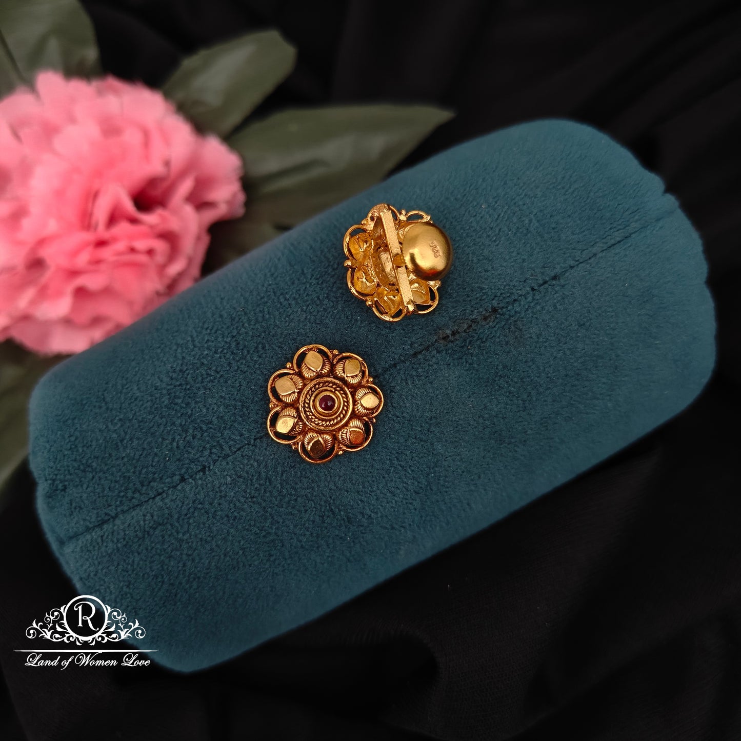 92.5-SILVER STUDS -RCZ1021