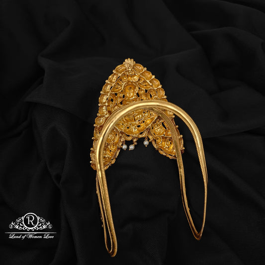 92.5-SILVER LAKSHMI DEVI HAND VANKI -RCZ1080