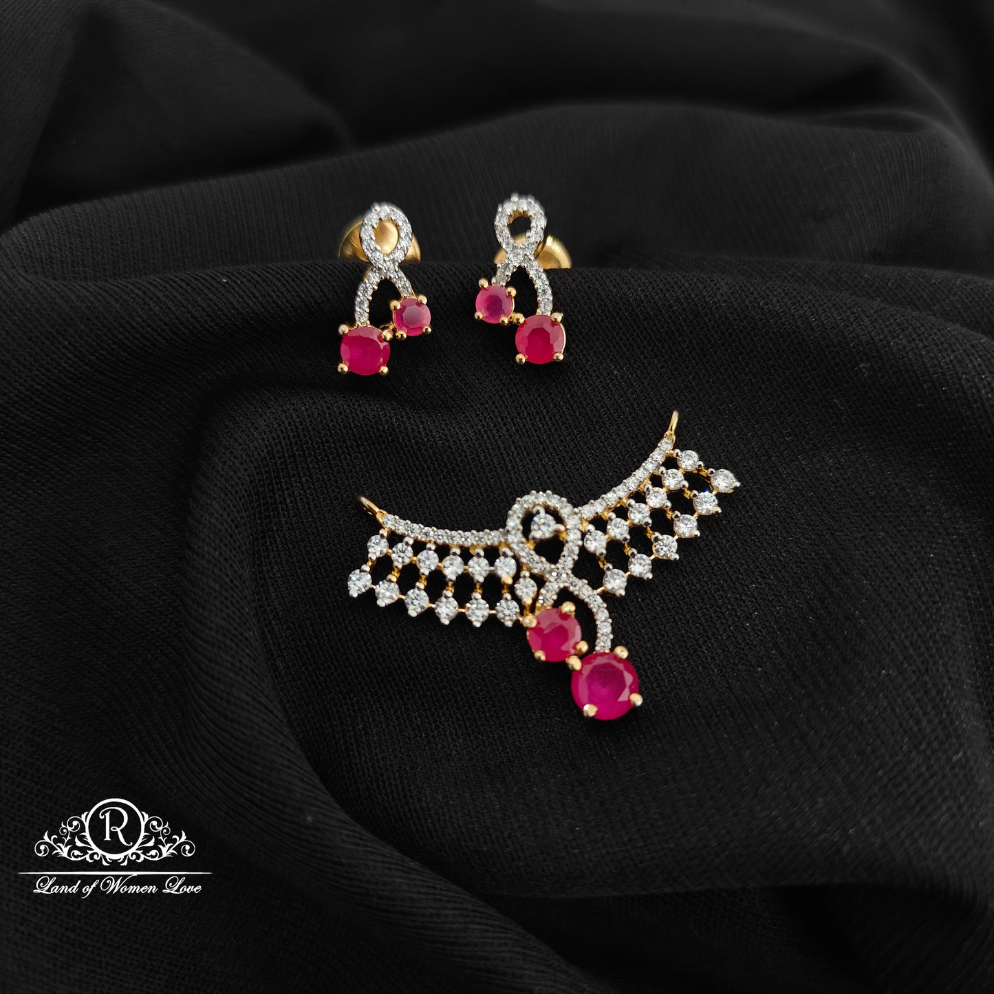 92.5 Silver diamond finishing locket with earrings -RCSB035