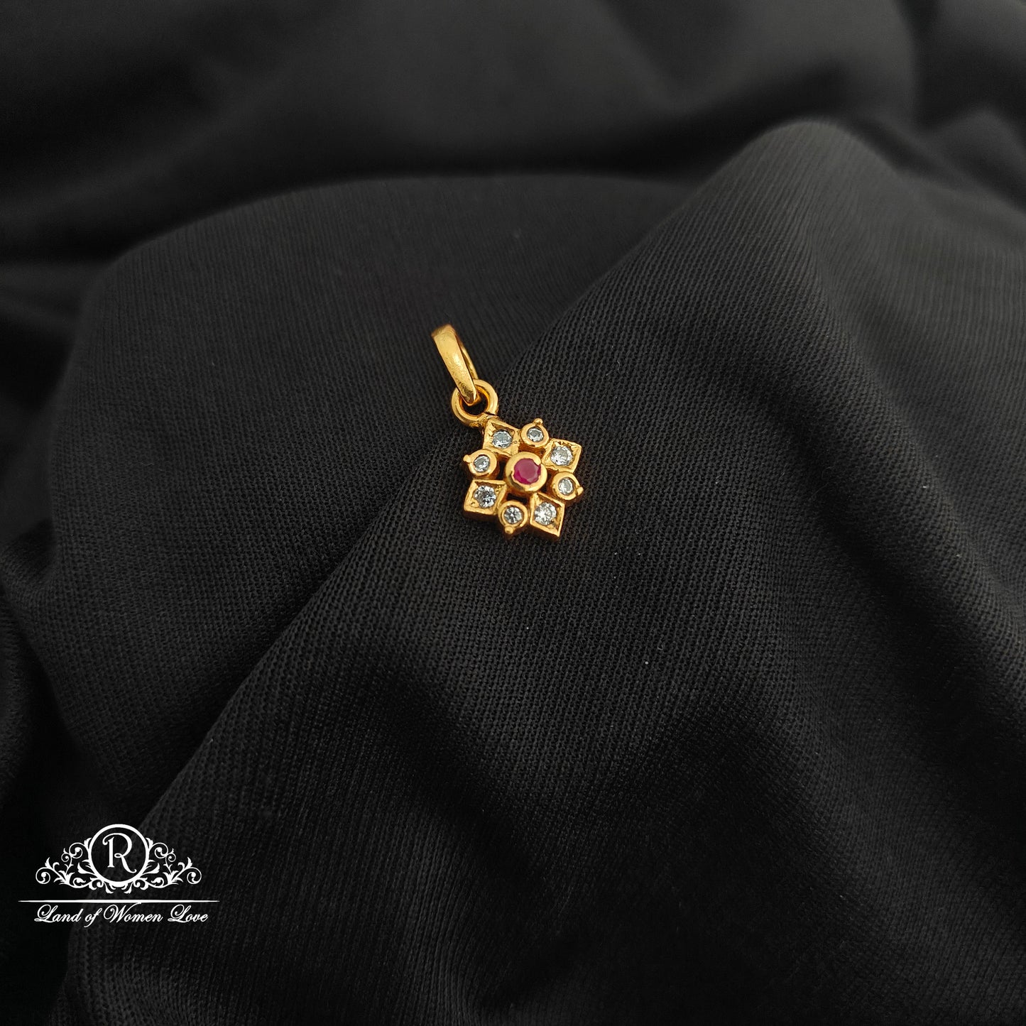 92.5 Silver flower design with gold polish locket-RCR273