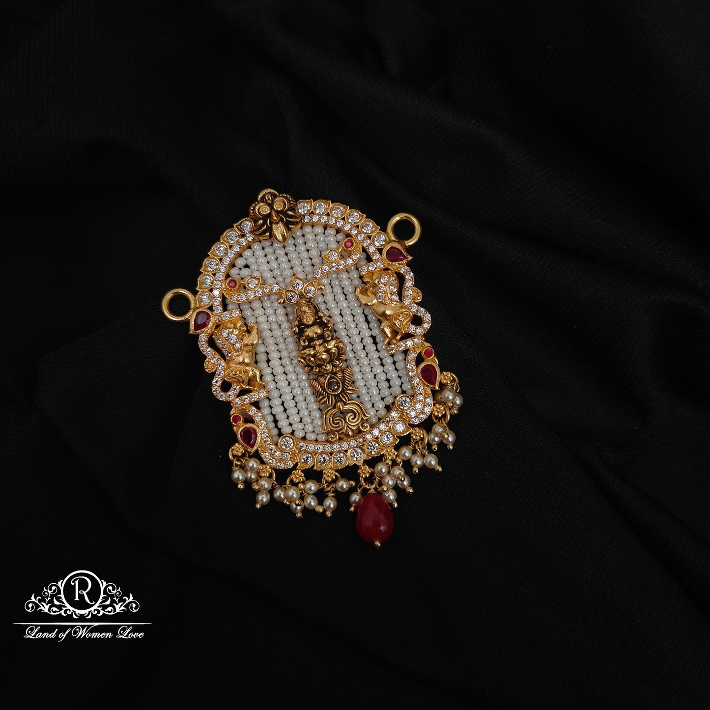 92.5 SILVER LAKSHMI DEVI PEARL PENDANT-RCHD095