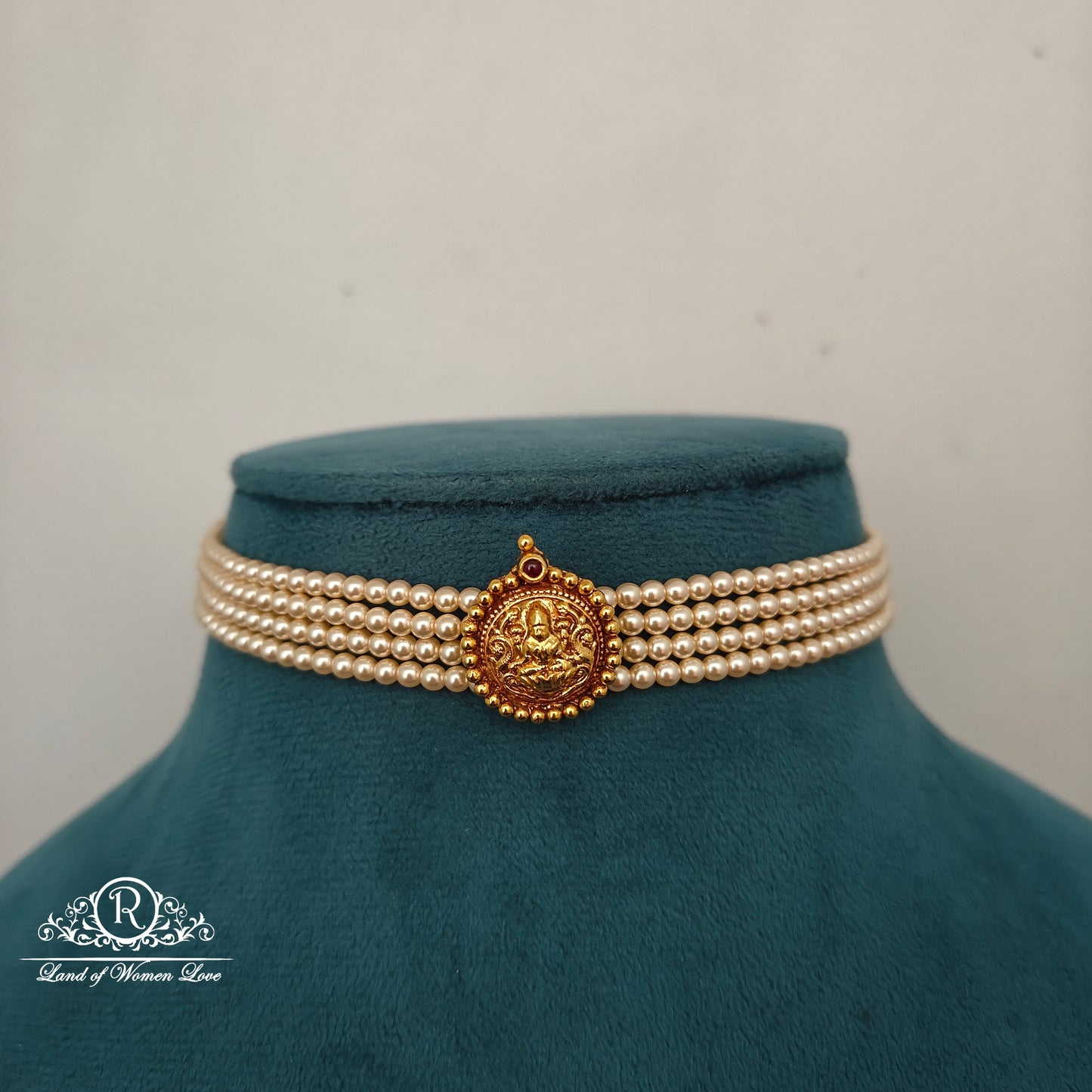 92.5 silver pearl chocker with Lakshmi Devi design pendent-RCH1150