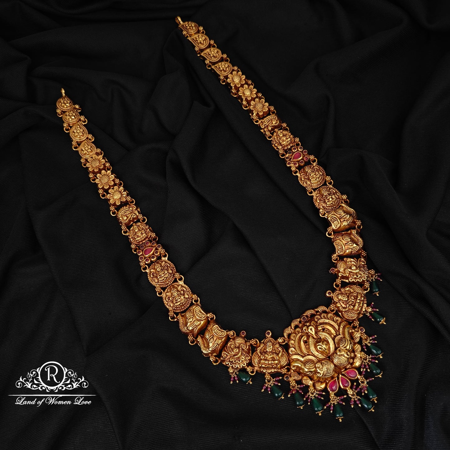 92.5-SILVER LAKSHMI DEVI WITH PEACOCK DESGIN HARAM-RCZ942