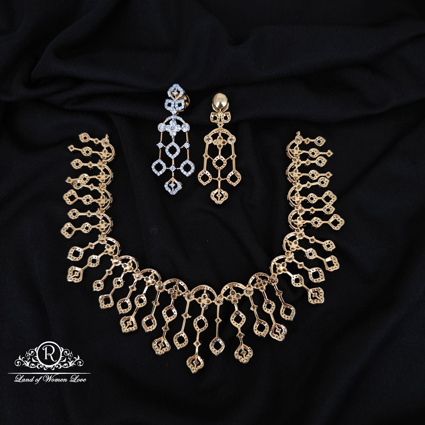 92.5 SILVER DIAMOND FINISHING NECKLACE WITH EARRINGS-RCHD111