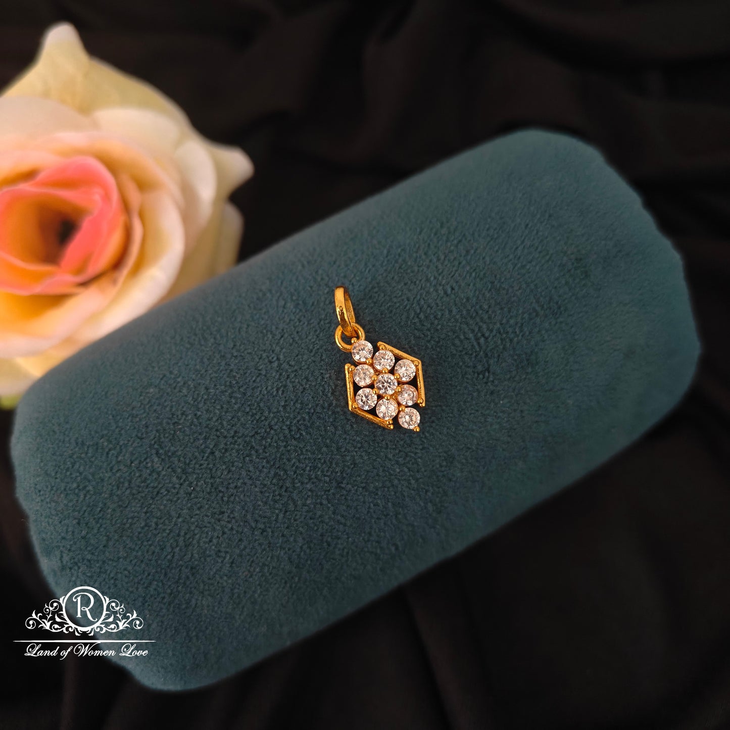 92.5 Silver White locket with earrings set-RCJR1100RCJR1101