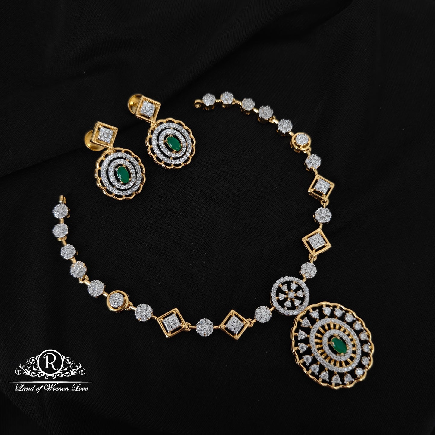 92.5 SILVER DIAMOND FINISHING NECKLACE WITH EARRINGS-RCHD117