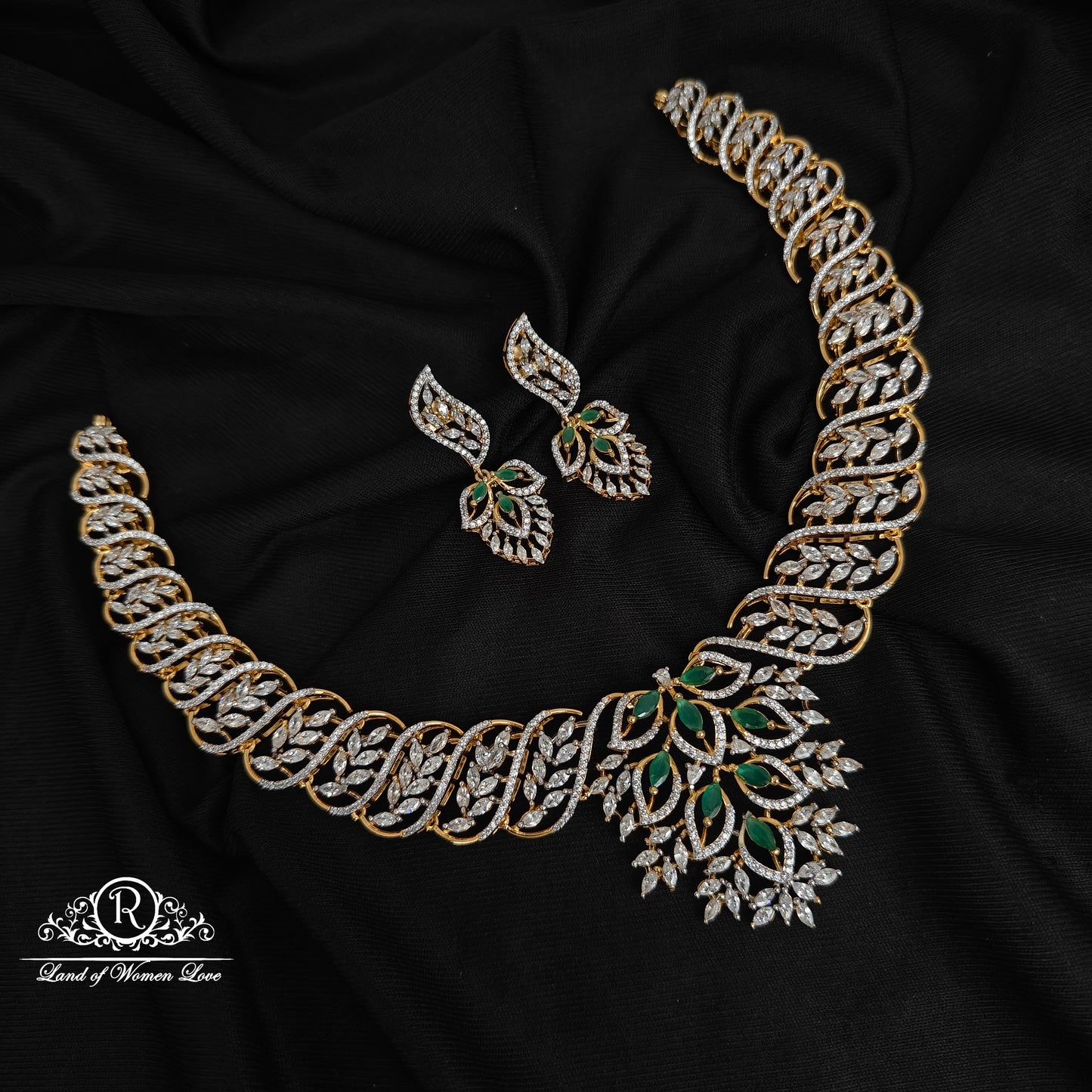 92.5-SILVER DIAMOND FINISHING NECKLACE WITH EARRINGS-RCZ1086