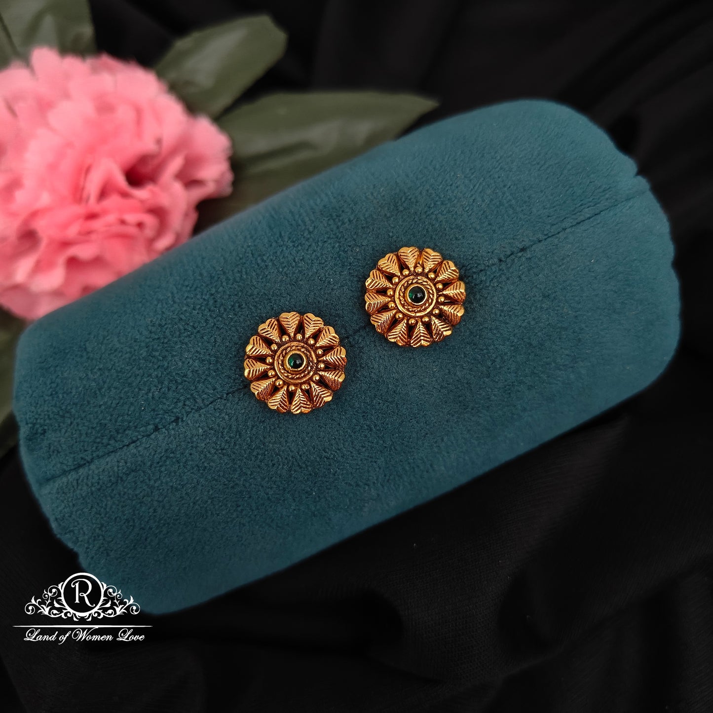 92.5-SILVER STUDS -RCZ1020