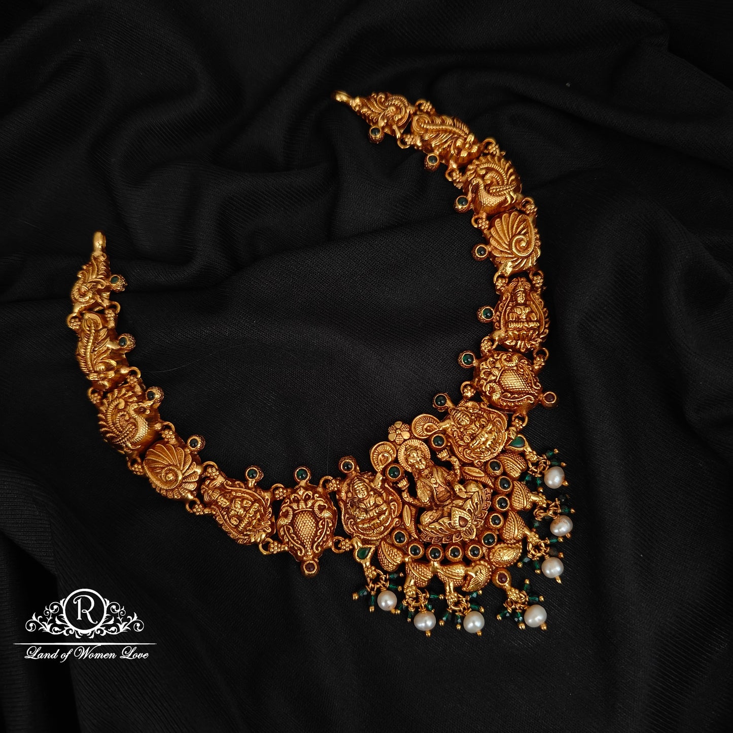 92.5-SILVER LAKSHMI DEVI WITH PEACOCK DESGIN NECKLACE-RCZ963