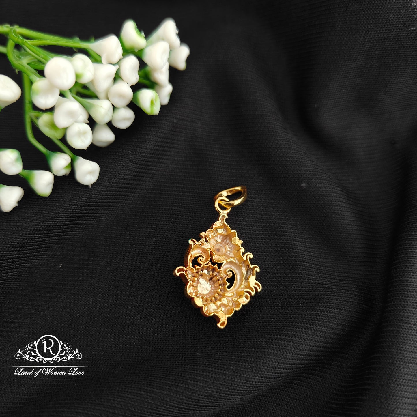 92.5 Silver Flower Locket-RCR082