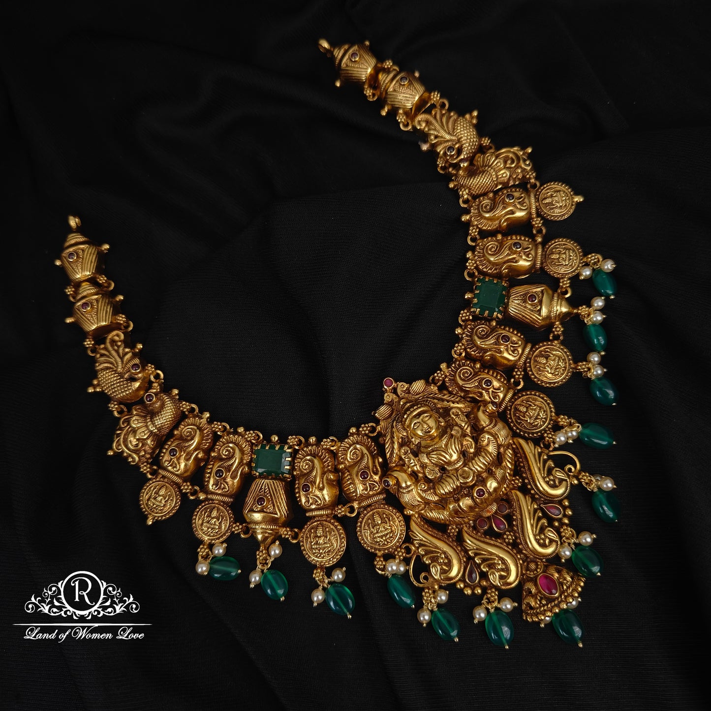 92.5 SILVER LAKSHMI DEVI WITH PEACOCK NECKLACE-RCM1367