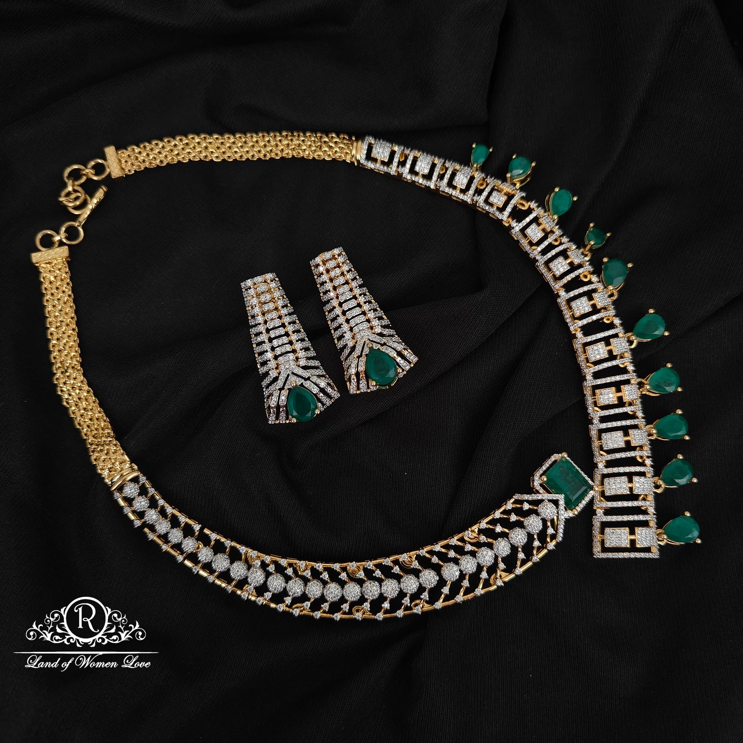 92.5 SILVER DIAMOND FINISHING NECKLACE WITH EARRINGS SET-RCM1444