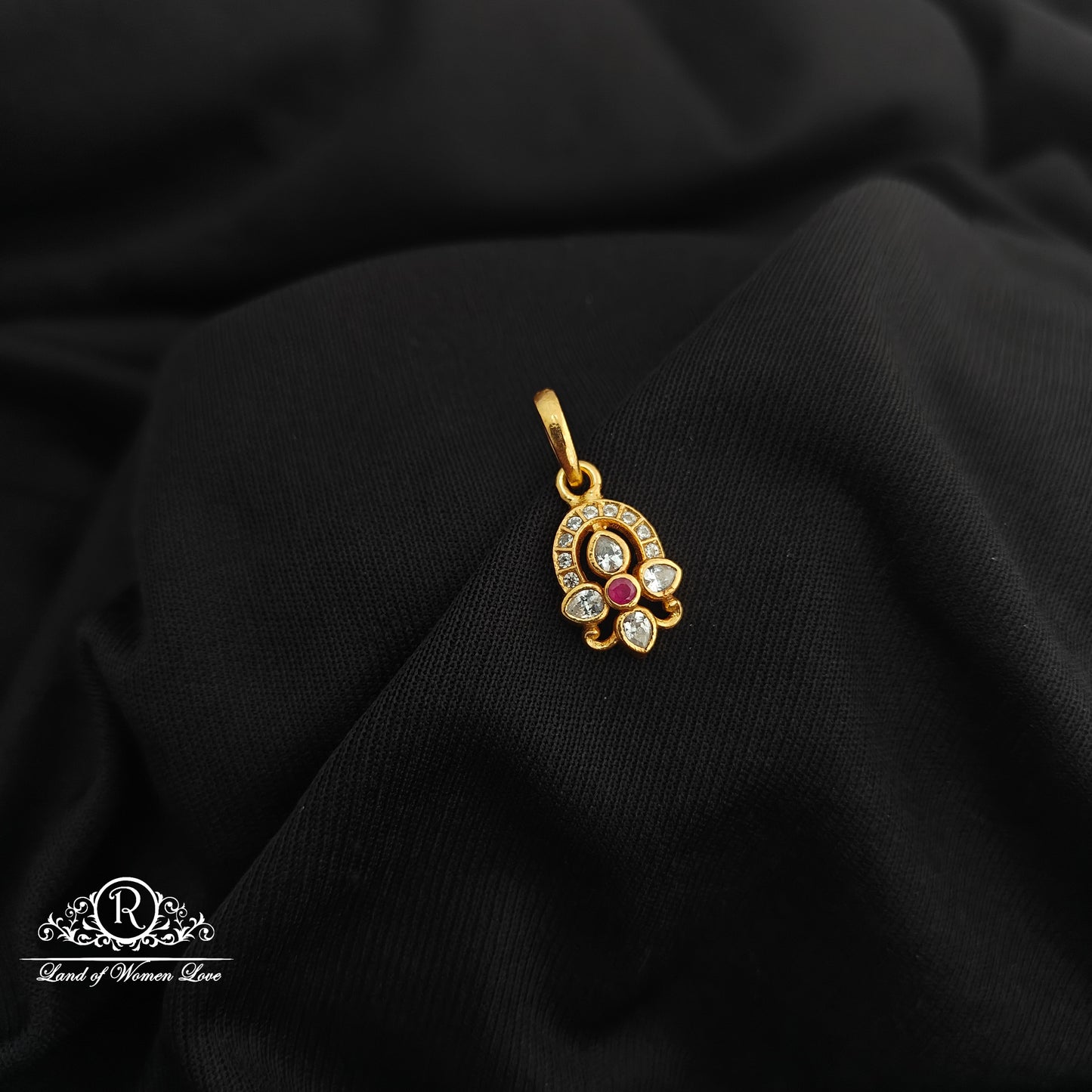 92.5 Silver flower design with gold polish locket-RCR272