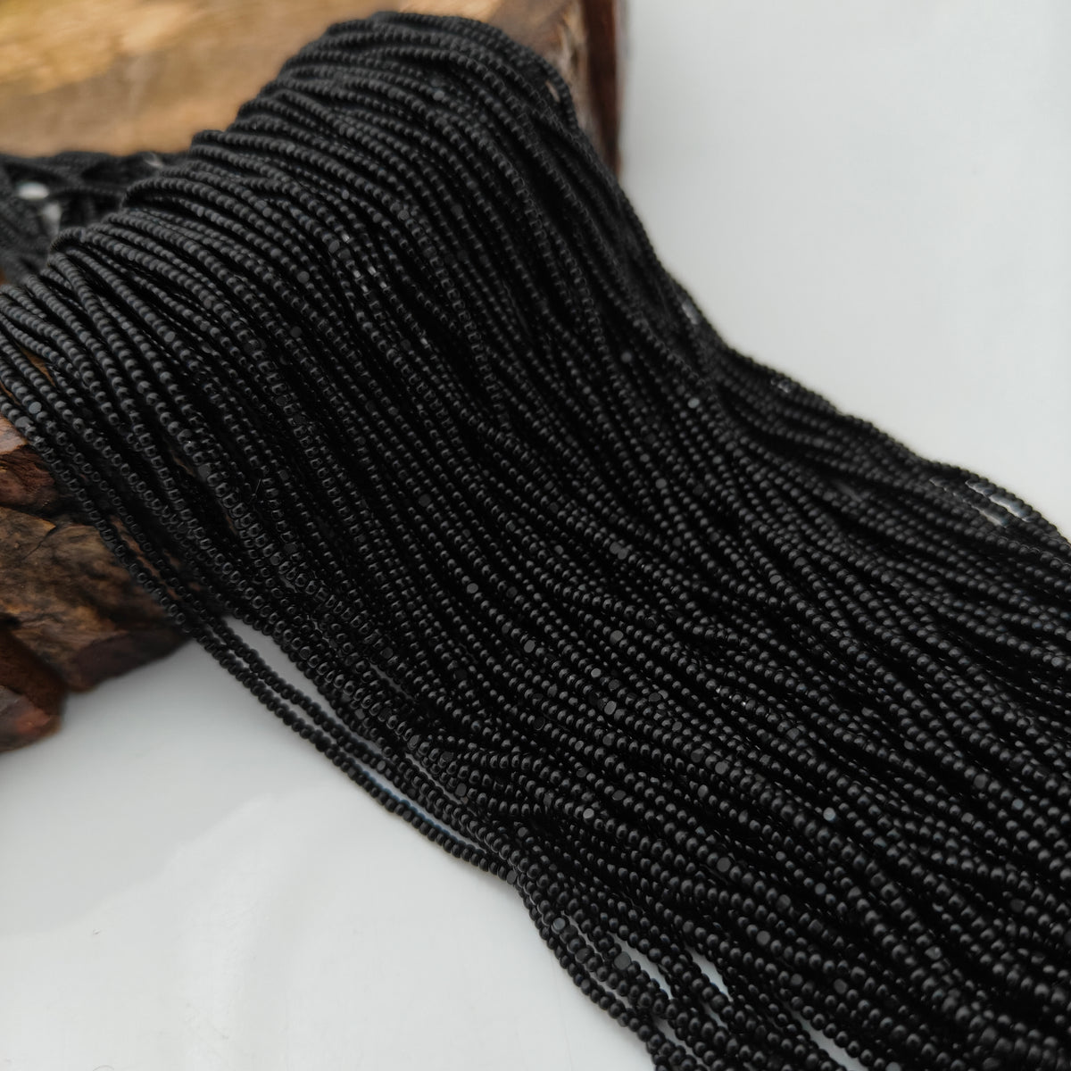 BLACK BEADS -RCJM382