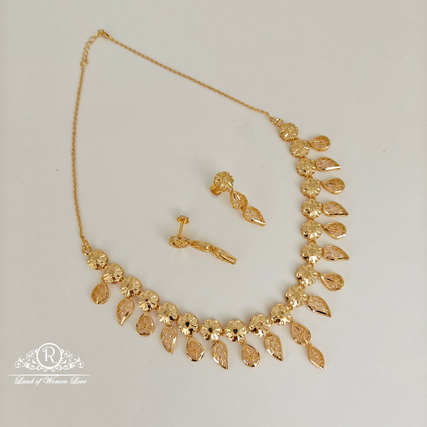 92.5 SILVER TURKEY  COLLECTION NECKLACE WITH EARRINGS SET-RCM1441