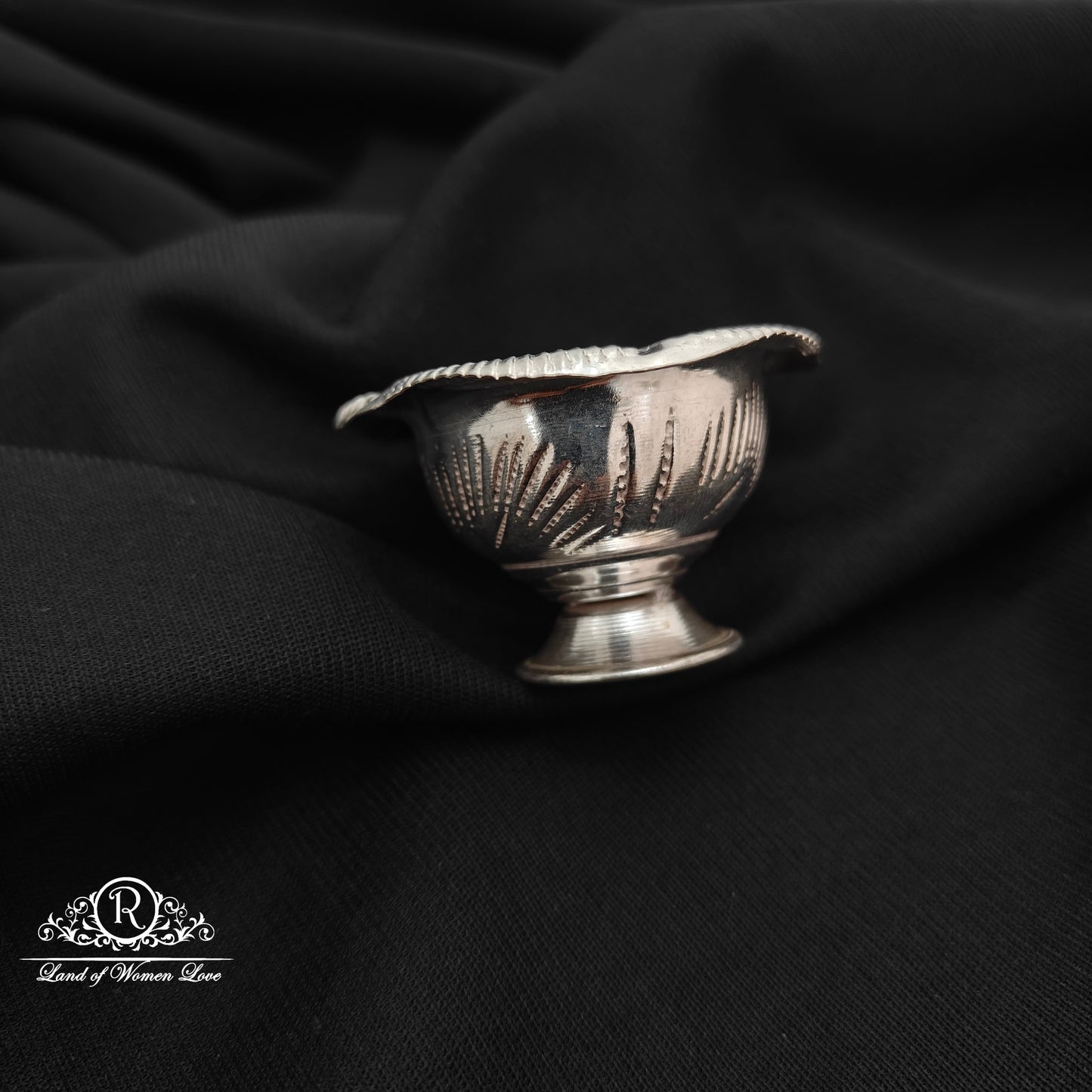 Silver prasada Bowl -RCRS125