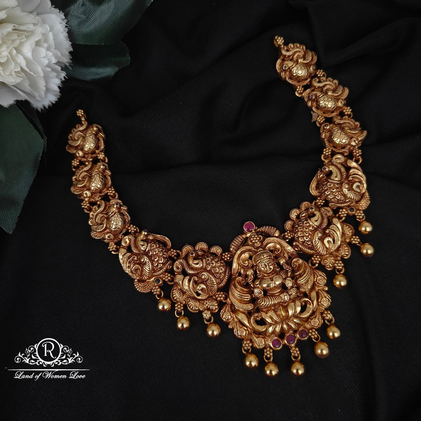 92.5 SILVER LAKSHMI DEVI WITH PEACOCK NECKLACE-RCP178