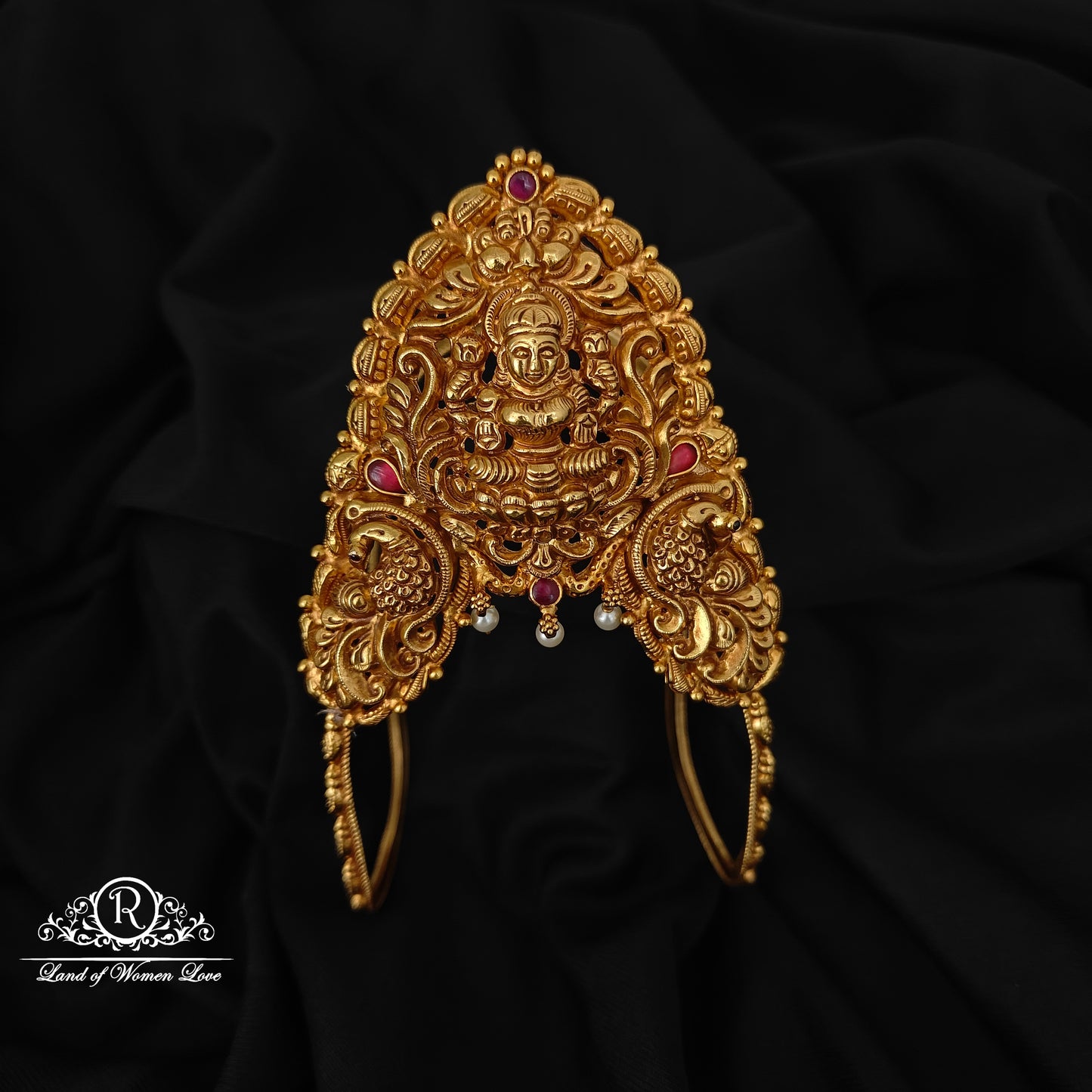 92.5-SILVER LAKSHMI DEVI HAND VANKI -RCZ1080