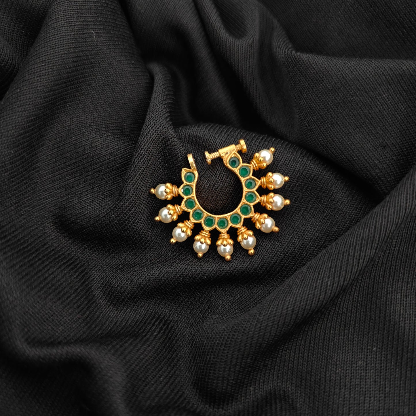 92.5 silver nosepin with green stones and pearls -RCR143