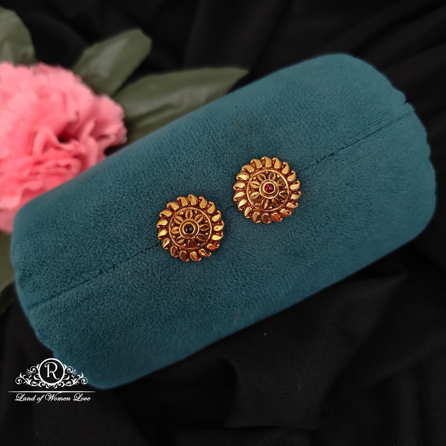 92.5-SILVER STUDS -RCZ1016