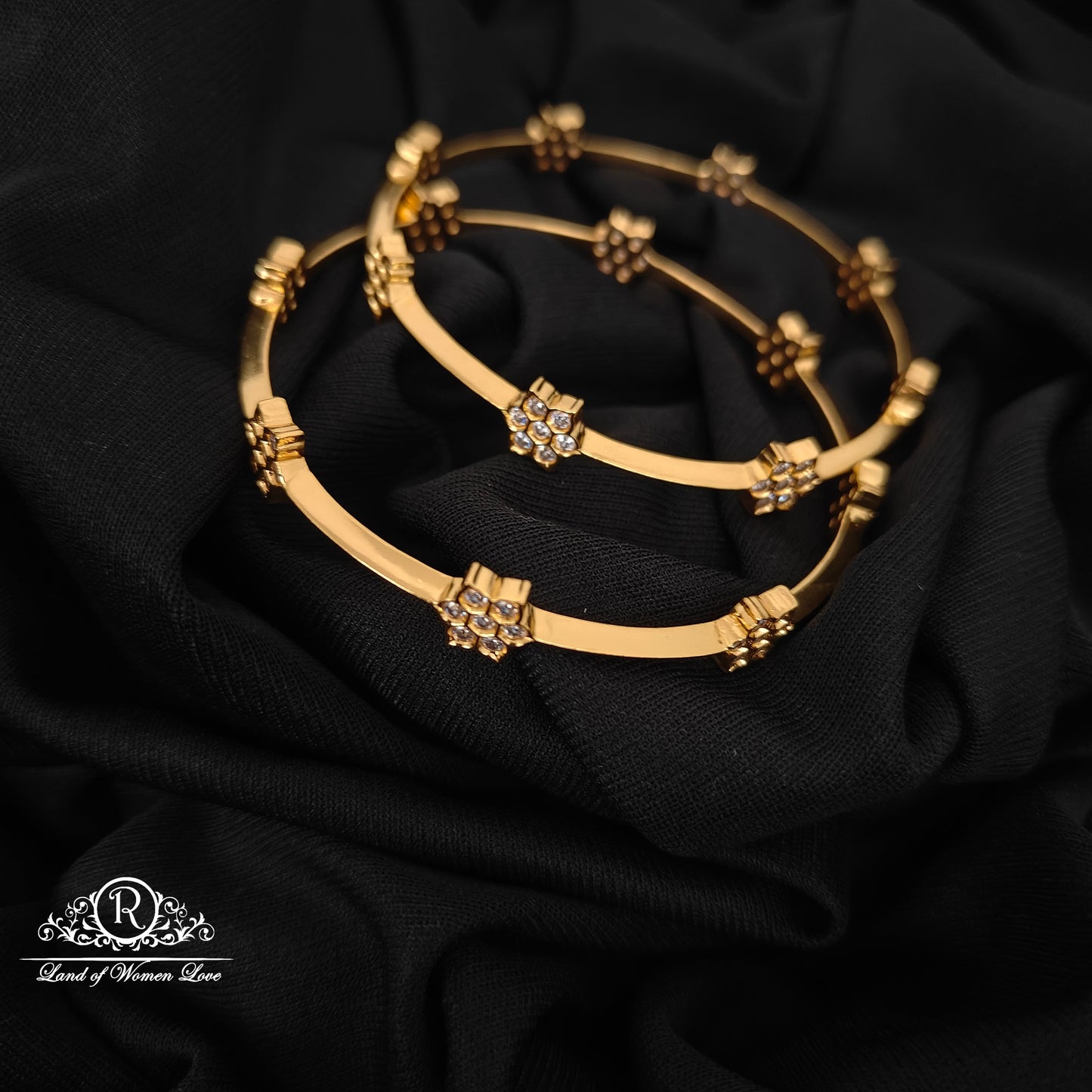 92.5-SILVER WHITE ONE FLOWER BANGLES-RCZ988