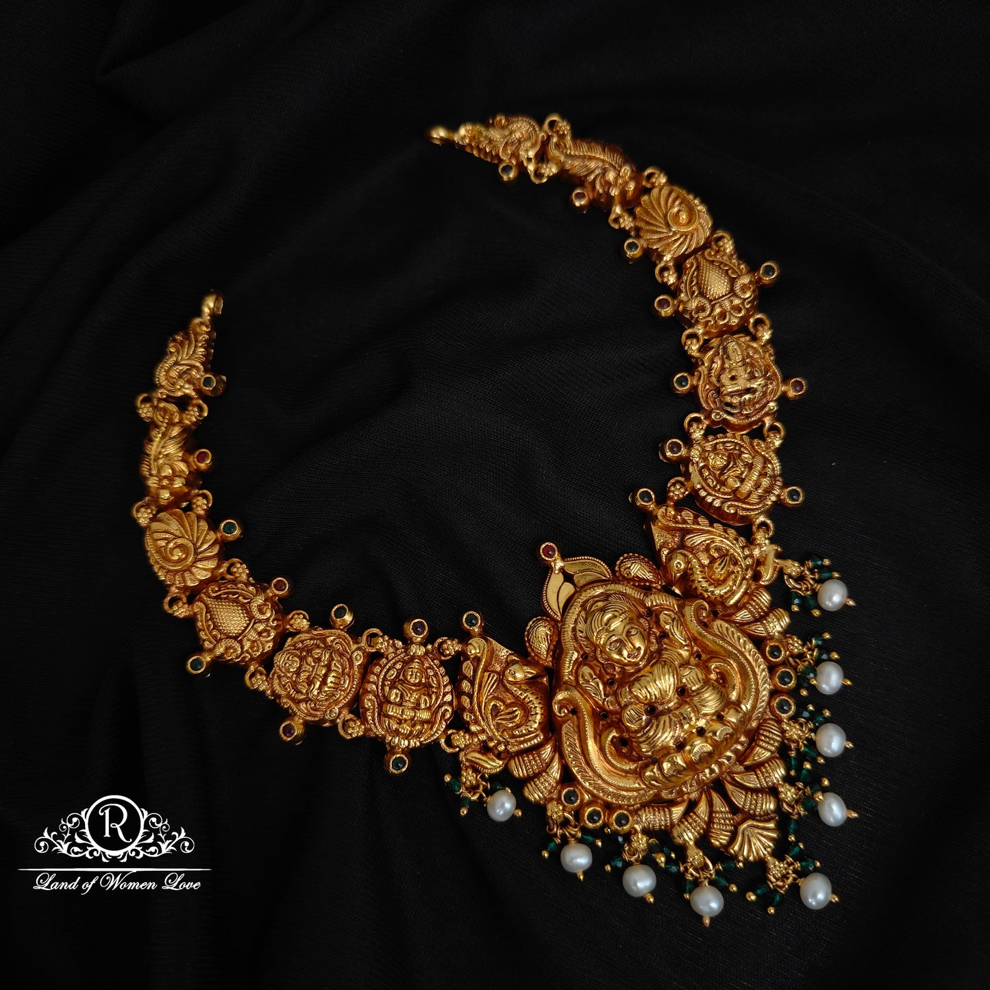 92.5-SILVER LAKSHMI DEVI WITH PEACOCK DESGIN NECKLACE-RCZ960