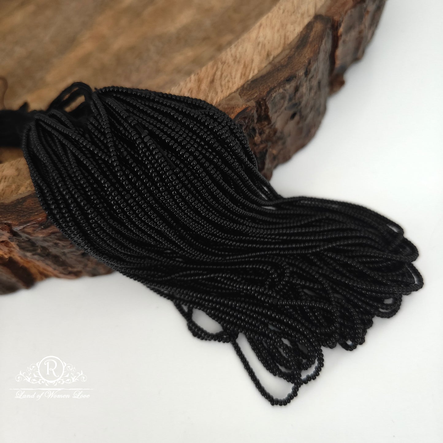 BLACK BEADS -RCJM057