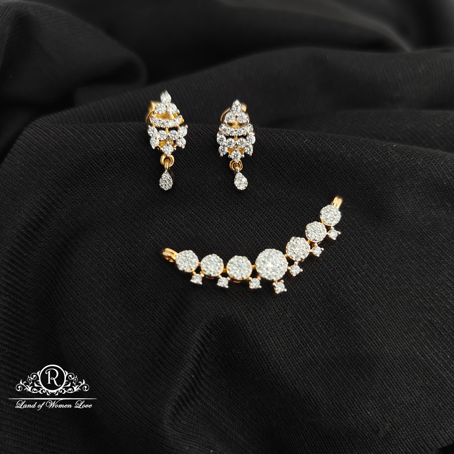 92.5 Silver diamond finishing locket with earrings -RCSB036